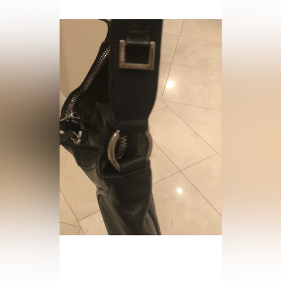 Versace vintage leather small, black shoulder bag 12x6 double zipper - Picture 6 of 6